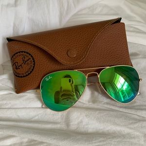 Ray-ban green mirrored aviator sunglasses